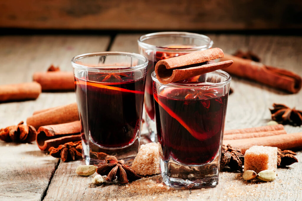 Come si prepara il Vin Brulé, il Punch e il Grog